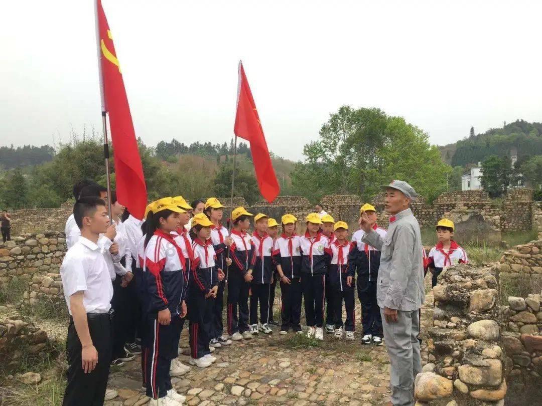 大乐透中4+0是多少钱-优质红迪网平台,分享你的精彩故事
